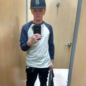 Meet your Posher, Hunter